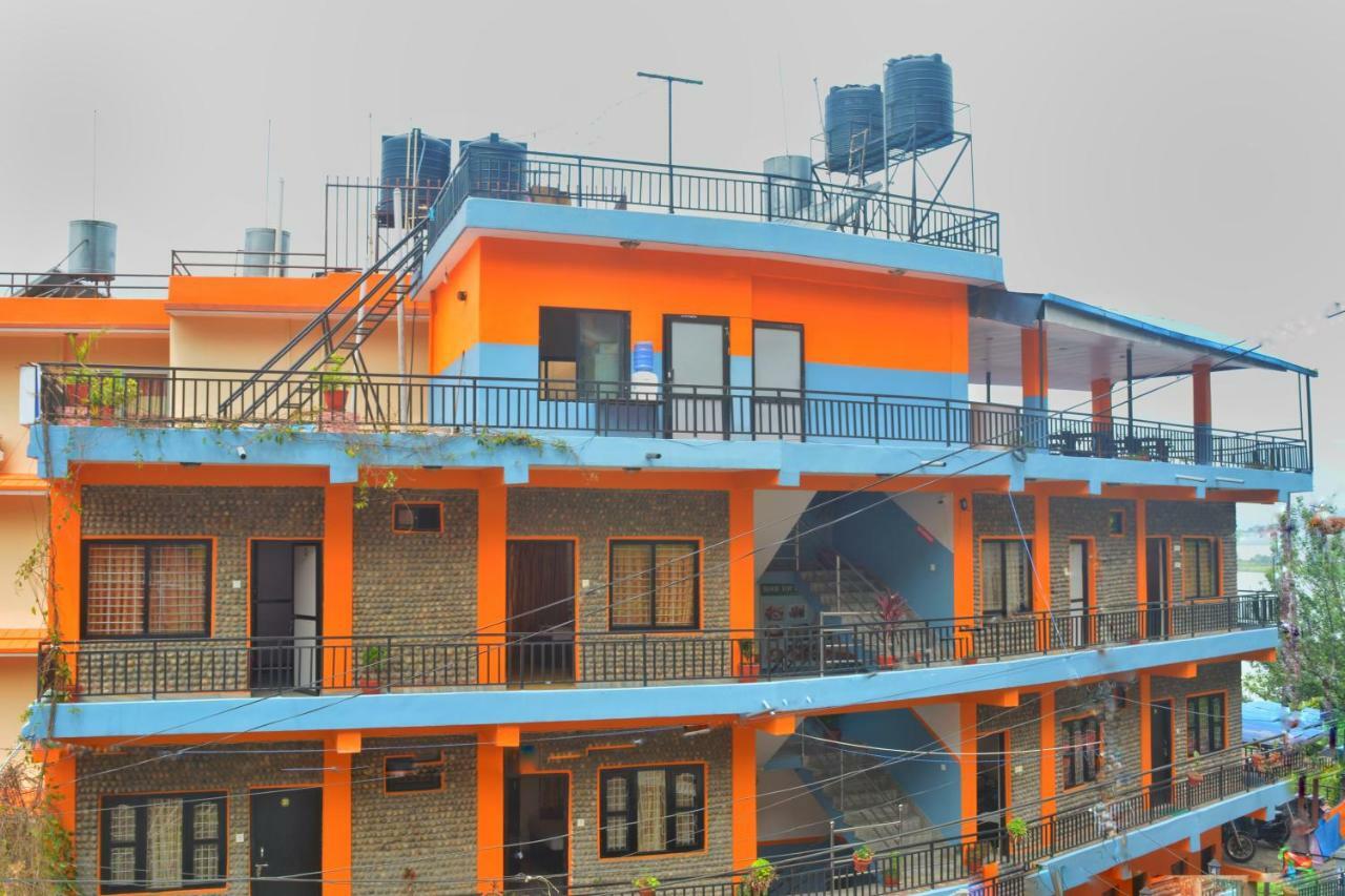 Hotel Direction Pokhara Bagian luar foto